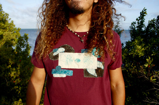 Maroon sea shell and sun tee MD