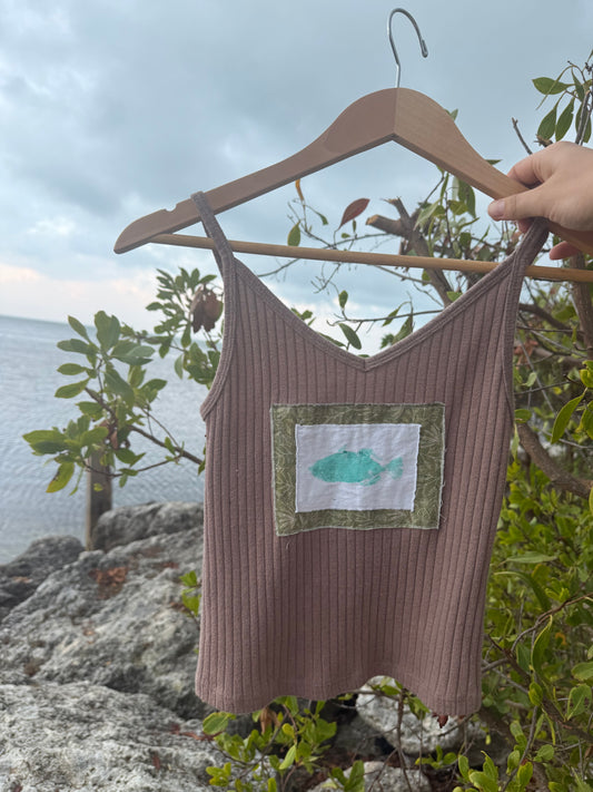 Triggerfish ribbed tank XS