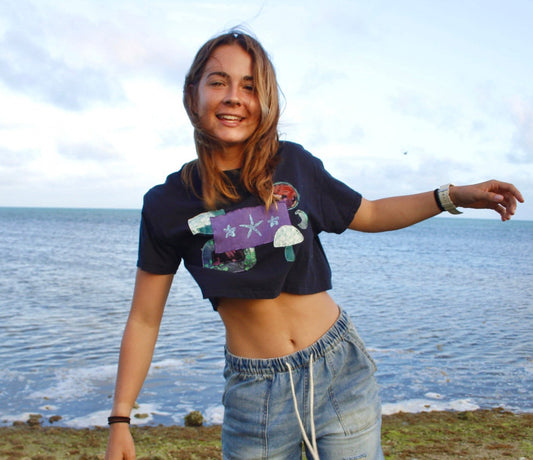 Seastars and shroom crop tee SM/MD